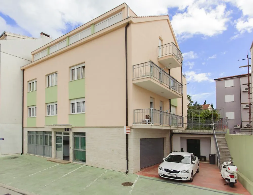 Amigo Comfort Apartments Split